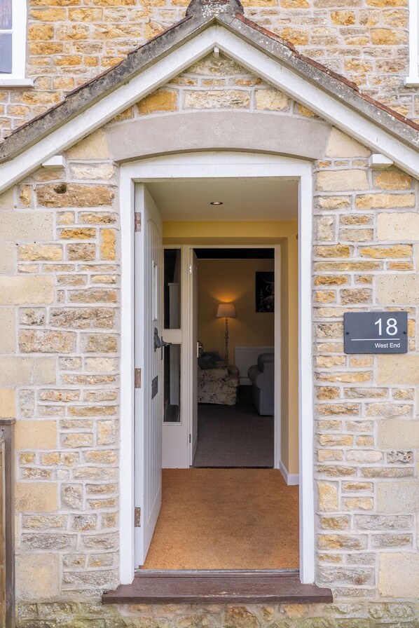 Exterior detail - Witty Fox Cottages - No.18 - 2 Bedrooms (Bruton)