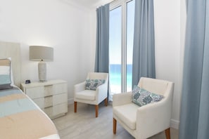 3 bedrooms, iron/ironing board, free WiFi, bed sheets - Beachfront Condo w/ Stunning Gulf Views in Central Destin! 🌴💙☀ (Destin)