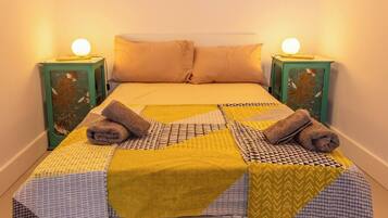 2 quartos, ferros/tábuas de passar roupa, Wi-Fi, roupa de cama