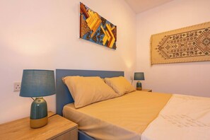 2 quartos, ferros/tábuas de passar roupa, Wi-Fi, roupa de cama
