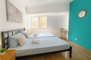 3 bedrooms, iron/ironing board, WiFi, bed sheets