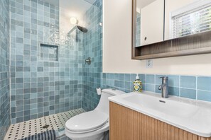 Bruser, håndklæder, Sæbe, Toiletpapir