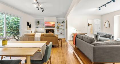 Spacious 4-bedroom house with Fenced-In backyard near UNC and Chapel Hill