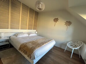 Room - Villa Bambou, 5 minutes from Saint-Malo—a new and quiet home! (Saint-Jouan-des-Guérets)
