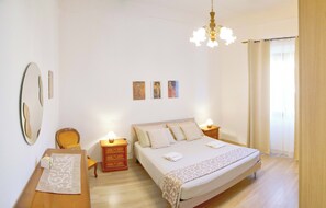 3 bedrooms, iron/ironing board, free WiFi, bed sheets - Casa La Palma - Two Bedroom Apartment, Sleeps 5 (San Giuliano Terme)