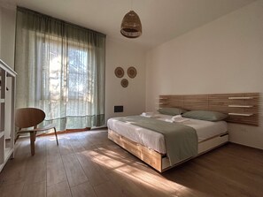 3 chambres, fer et planche à repasser, Wi-Fi gratuit, draps fournis