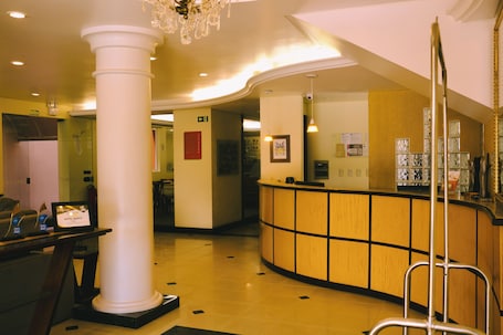 TV. HOTEL BARTZ