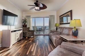 Smart TV - Salty Sands-Cozy 2-bedroom condo with WiFi, fitness room, directly on the beach! (Biloxi)