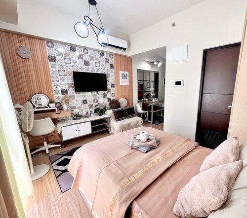 Room-the B's Crib Saint Dominique