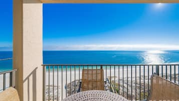 Condo, 2 Bedrooms | Kawasan hartanah