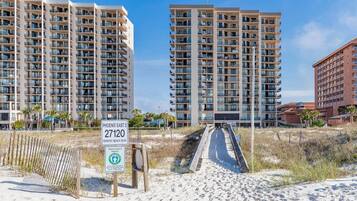 Condo, 2 Bedrooms | Exterior