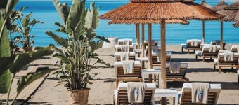 Beachfront urbanization 3 bedroom Townhouse