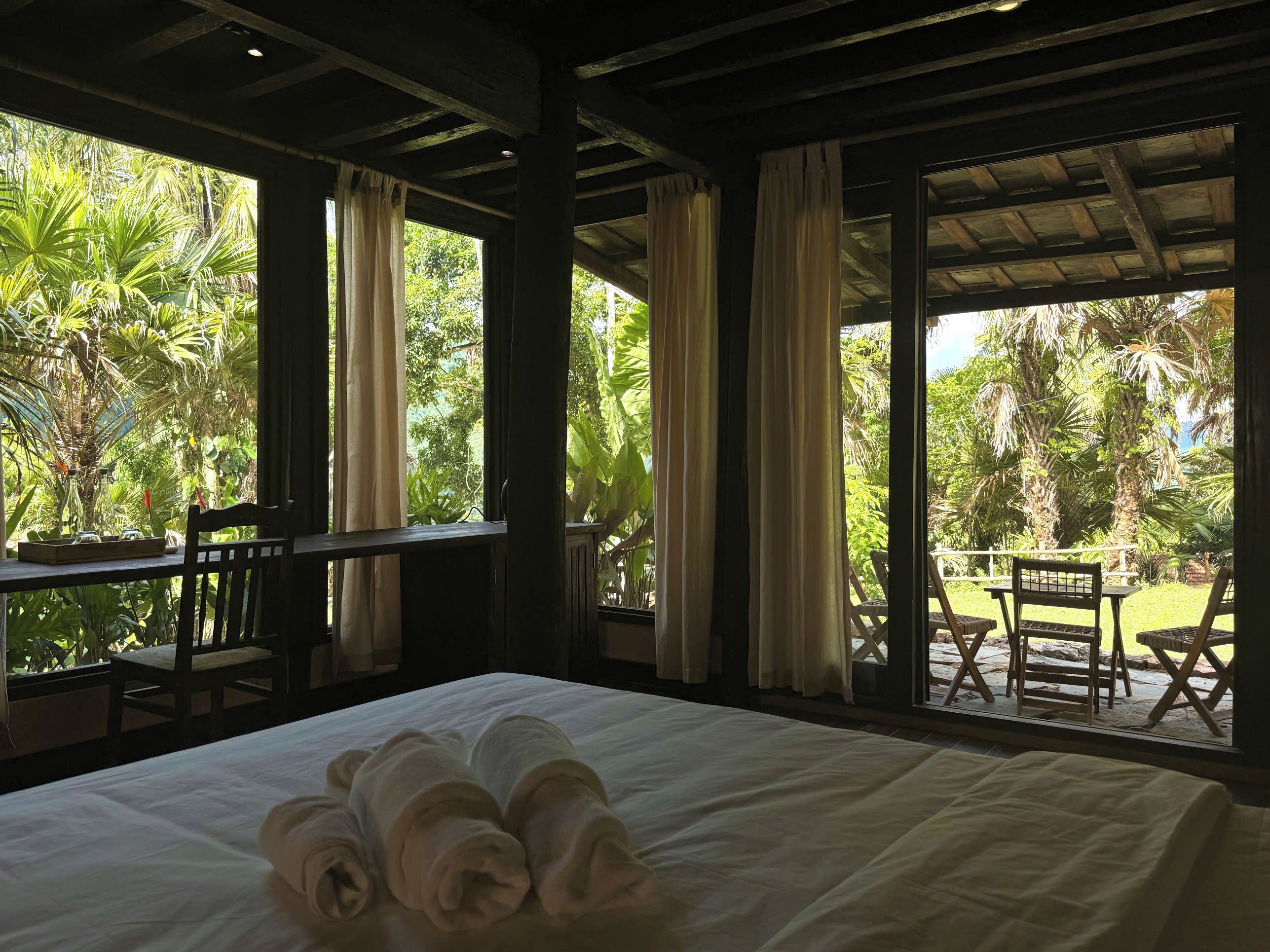 Deluxe Twin Room, Balcony, Garden View | Desk, laptop workspace, blackout drapes, soundproofing