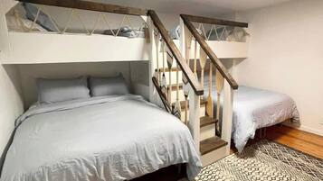 3 chambres, fer et planche à repasser, Wi-Fi gratuit, draps fournis