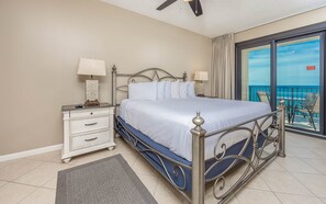 Condo, 2 Bedrooms