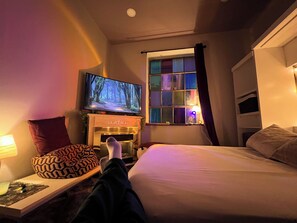 In-room safe, iron/ironing board, free WiFi, bed sheets