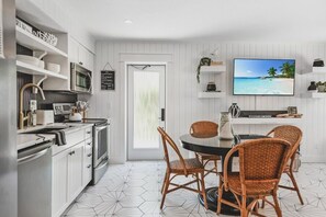 Condo, 4 Bedrooms | Private kitchen | Oven, coffee/tea maker, toaster - 203 71ST - 4 BEDROOM 4 Condo (Holmes Beach)