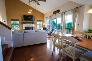 Huis, 5 slaapkamers | Woonruimte | Smart-tv