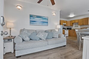 Huis, 1 slaapkamer | Woonruimte | Een smart-tv