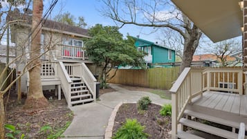 House, 1 Bedroom | Terrace/patio