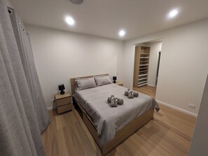 2 bedrooms, iron/ironing board