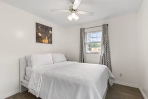 3 dormitorios, tabla de planchar con plancha, wifi y ropa de cama