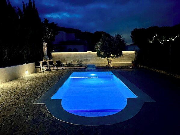 Udendørs pool