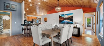 Epic Game Room | Panoramic Mountain Views | Minutes to Trails