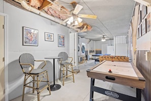 Spielezimmer