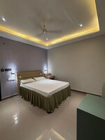 Deluxe-herbergi fyrir einn - reyklaust - þrif | Skrifborð