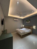 Deluxe-herbergi fyrir einn - reyklaust - þrif | Skrifborð