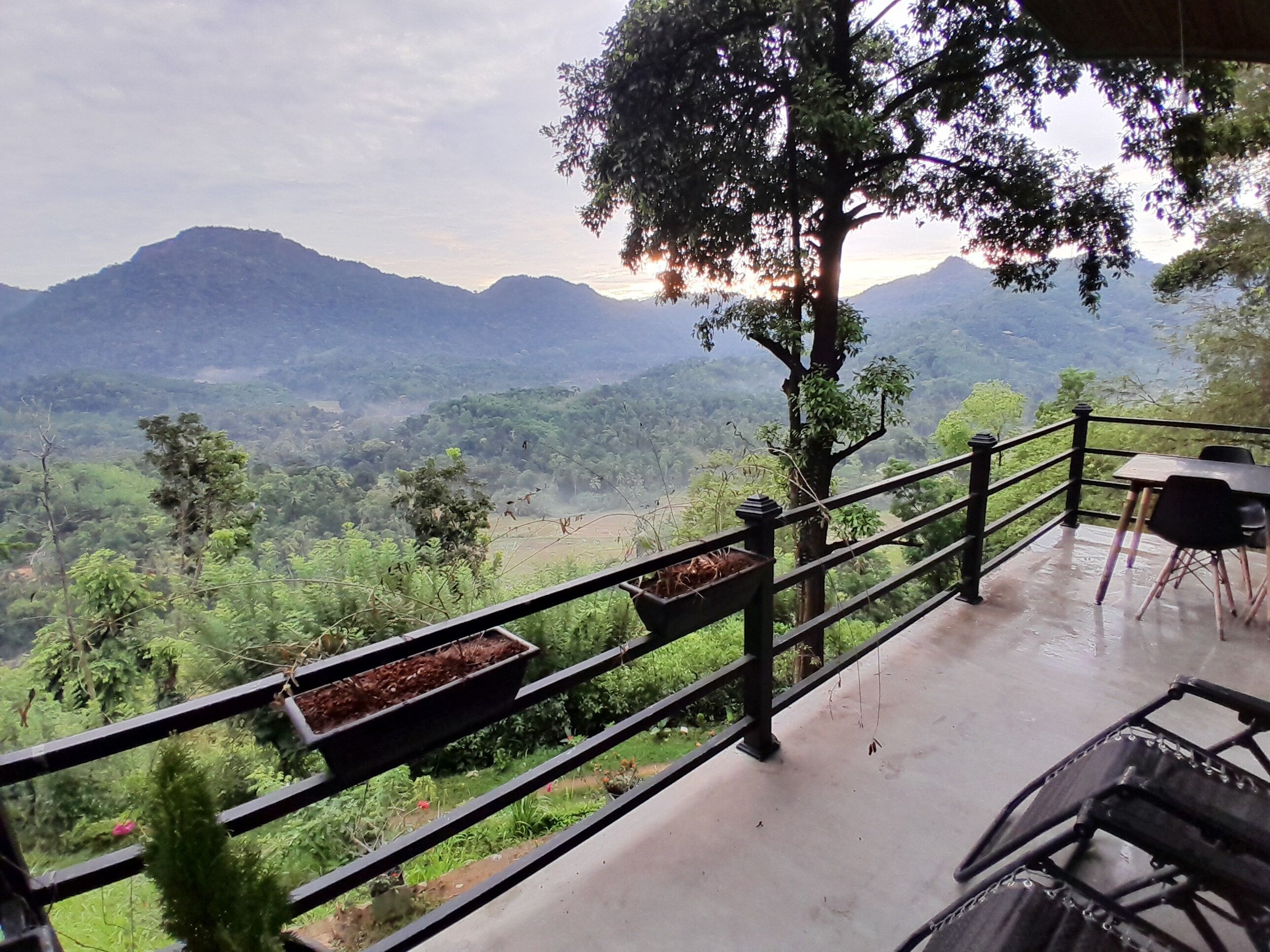 Phòng đôi hoặc 2 giường đơn Deluxe, quang cảnh núi | Hiên