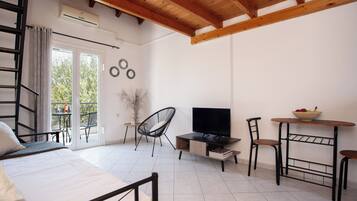 Superior Studio, Garden View | Free WiFi