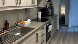 Unclassified image, 4 of 10, button - Georgian Apartment in Dublin (Dublin 4)