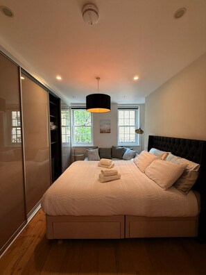 2 bedrooms, WiFi, bed sheets - Fantastic apartment - in the heart of covent garden, 5 minutes to train station (London)