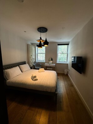 2 bedrooms, WiFi, bed sheets - Fantastic apartment - in the heart of covent garden, 5 minutes to train station (London)