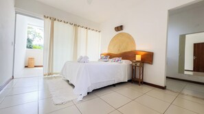 4 quartos, ferros/tábuas de passar roupa, berço de viagem, Wi-Fi