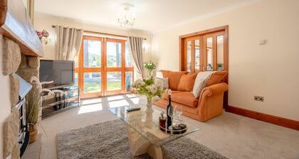 Pendle View Gatehouse – Lakeside Stay in the Ribble Valley