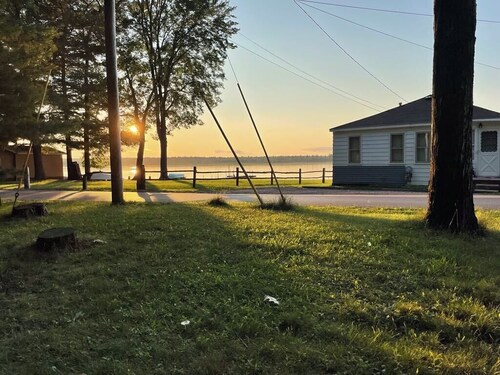 Corner Cottage in East Tawas