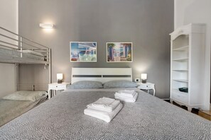 1 bedroom, iron/ironing board, free WiFi, bed sheets - Apartment 'La Terrazza Di Basilio' with Lake View, Balcony and Wi-Fi (Olginate)