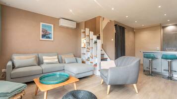 Televisio, pöytätennispöytä