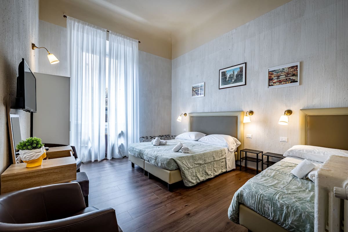 Blackout curtains, iron/ironing board, free WiFi