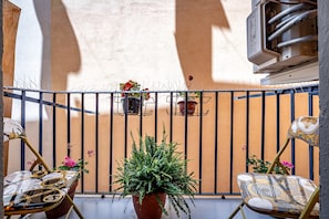 Blackout curtains, iron/ironing board, free WiFi
