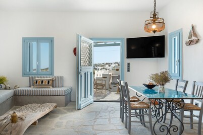 Holiday Home 'Sylvia's Home' with Sea View, Wi-Fi and Air Conditioning