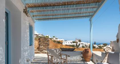 Holiday Home 'Sylvia's Home' with Sea View, Wi-Fi and Air Conditioning