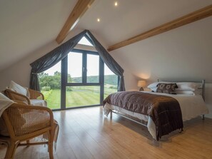 4 habitaciones, wifi gratis y ropa de cama 