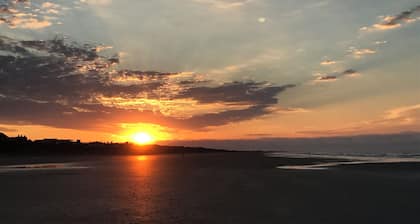 Fairway Oaks, Lagoon Views, Short 5-7 min. Stroll to Beach, Long stay discount