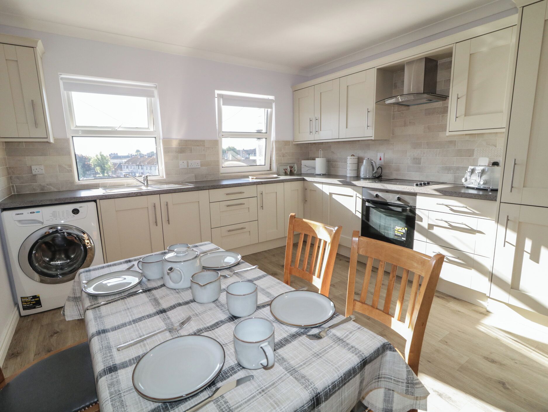 مستلزمات طهي/أطباق/أوعية