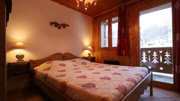 3 chambres, fer et planche Ă repasser, Wi-Fi gratuit, draps fournis