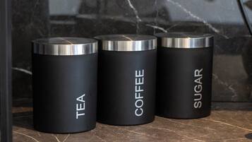 Apartment, Garden View | Private kitchen